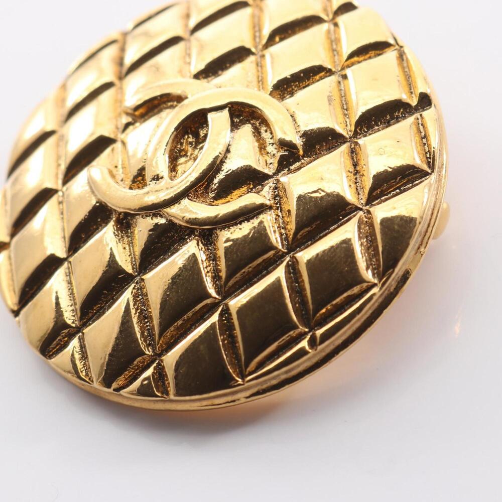 CHANEL Authentic Gold Logo Brooch - Picture 6 of 6